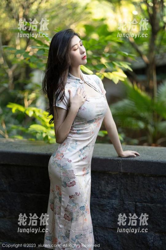 秀人网 - 王馨瑶yanni的粉色全集，竟然让人心里发痒，难道人类对粉色的热爱也是一种病吗？