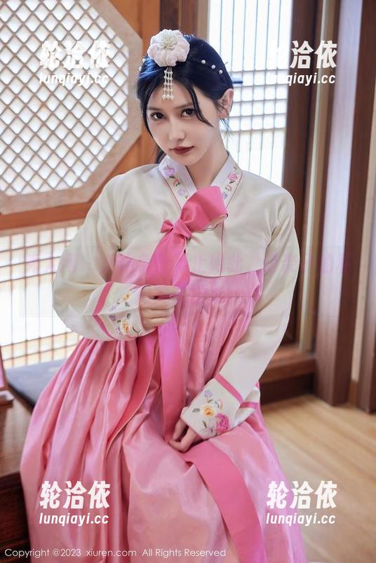 秀人网 - 女仆身份不止如此，萌奈子的私拍实在撩人。