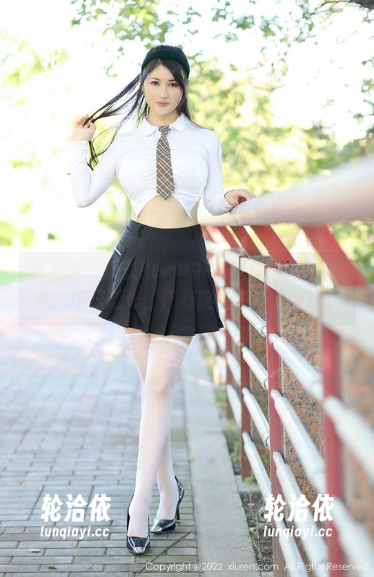 秀人网 - 软软Roro的“秘书”高清写真集，不只工作，还有这些意外的惊喜。