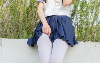 稚乖画册 – 赤西夜夜的修女作品集：是崇高还是调皮？给我挑个数。