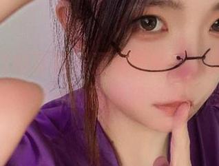 确实，这组写真资源我可能要无限回味，纯爱neko的网袜超有看点啊。