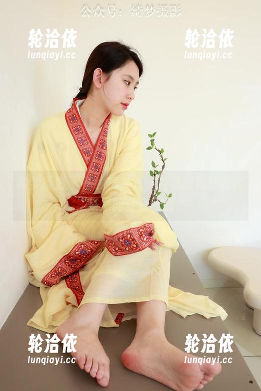 绮梦摄影 - 在线稻芽儿，轻松发现那份比基尼的资源美感