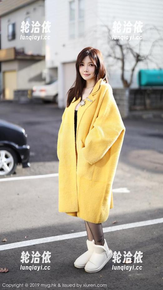 美媛馆 - 子纯儿Annie在瑜伽垫上，挑战常规的重力…我觉得我也需要换一种角度看待大自然了！