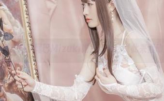 拯救不婚族的脱尾巴Mizuki婚纱cos，以此来轰动朋友圈