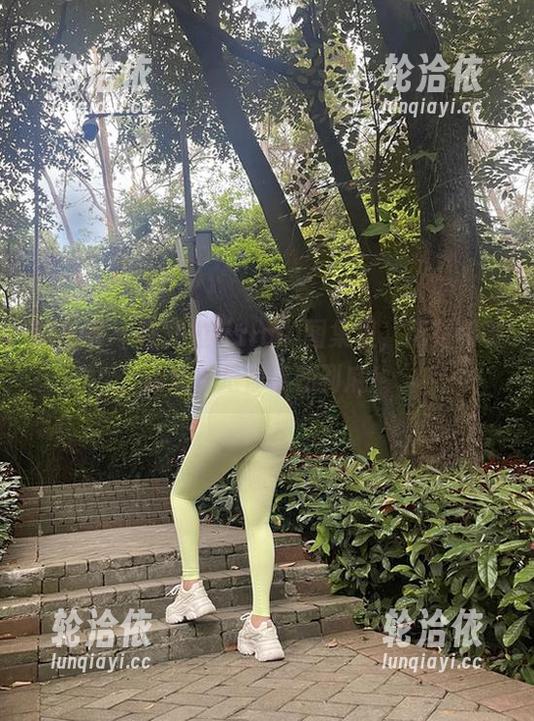 艾拉·isla 微密圈 - 在艾拉·isla的图集里,福利和斑点连衣跟你带劲到底!
