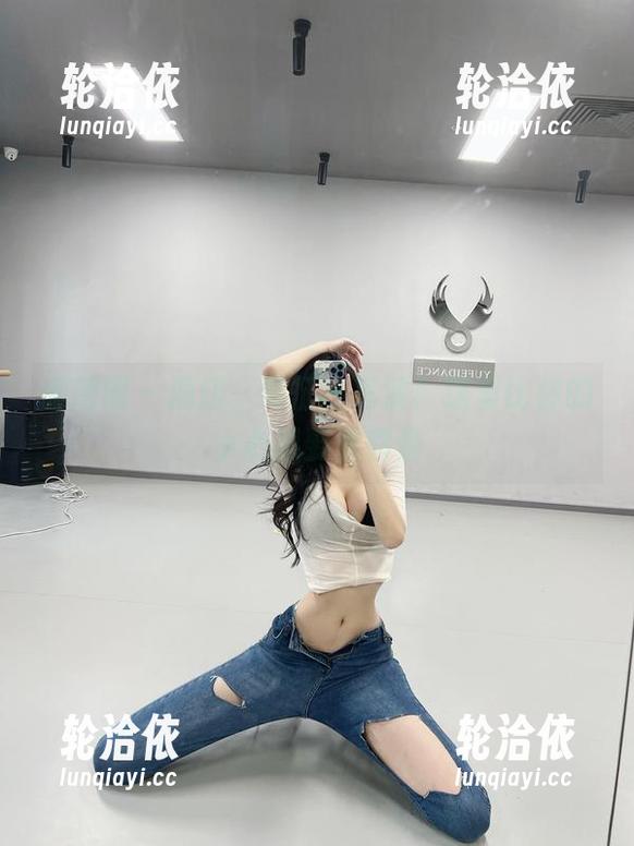 微密圈 - 酒店，葛征，高清！这里比你的小心思要更露骨
