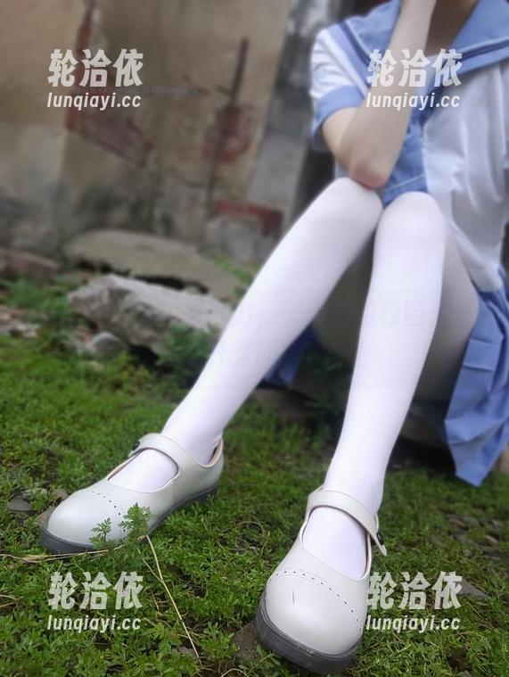 西尔酱白丝校服魅力，美图里的校园情怀，但是什么回事啊？！