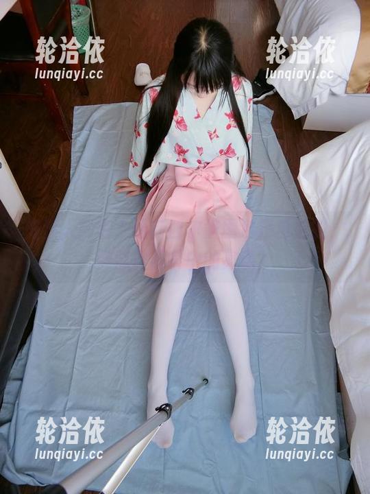 外星人降临？最新西尔酱图包是粉色的，谁能理解其中的寓意？