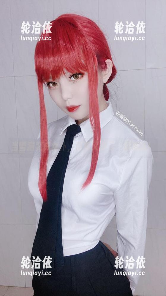 当雪猫变成女仆，写真又多了一层趣味！