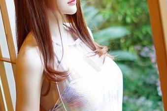 青豆客 – 赵伊彤分享的套图，谁能拒绝这么优雅的美足呢？