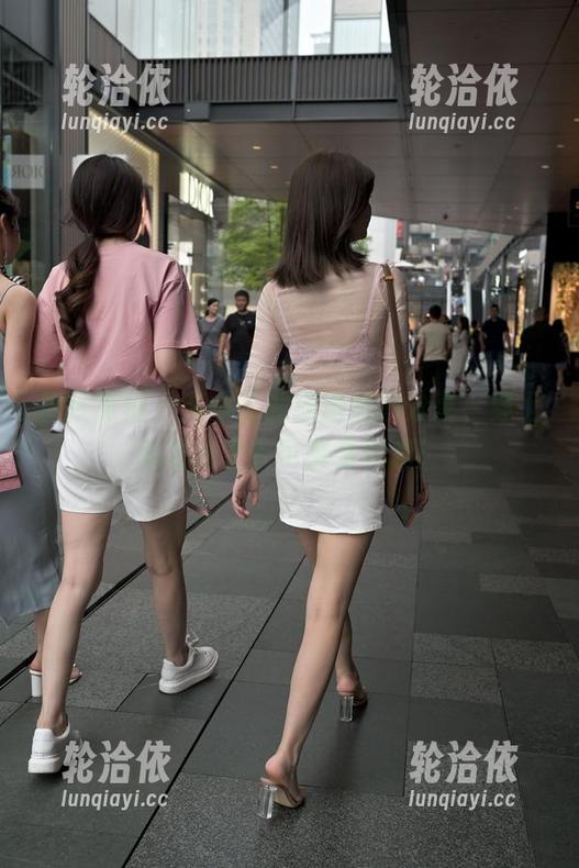 魔镜街拍 - 艾小青的旗袍原图分享，穿上就变仙女？可能是真相！